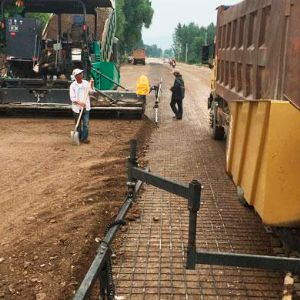 土工格柵施工現場